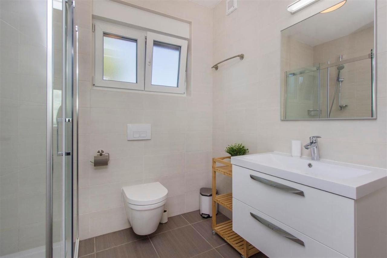 Villa Top Of Murter, One Bedroom Apartment Εξωτερικό φωτογραφία